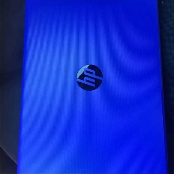 Hp laptop - Picture 1 of 3